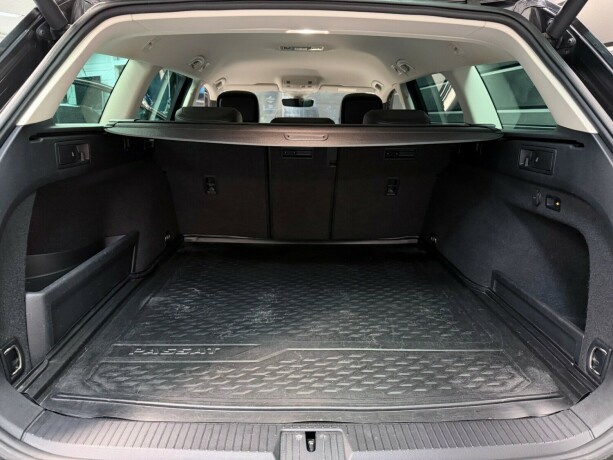 volkswagen-passat-elektrisitetbensin-2018-big-19