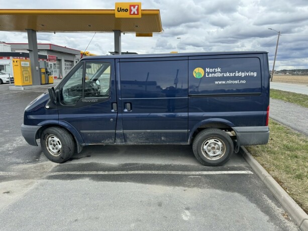 ford-transit-diesel-2013-big-4