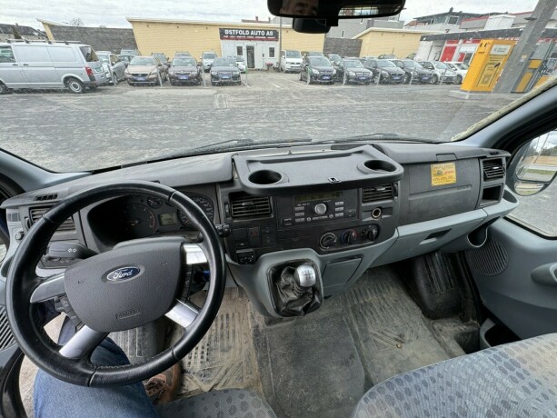 ford-transit-diesel-2013-big-8