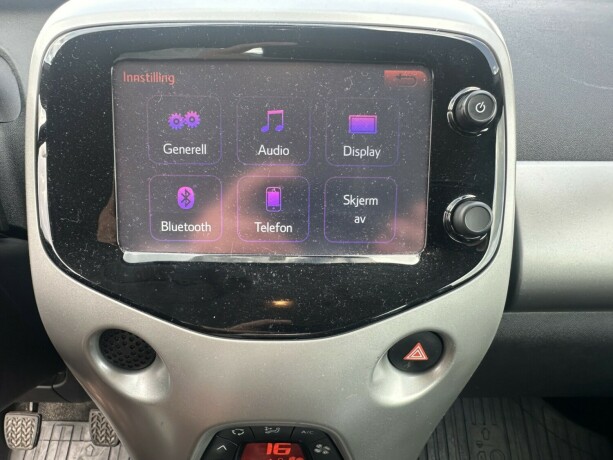 toyota-aygo-bensin-2014-big-8