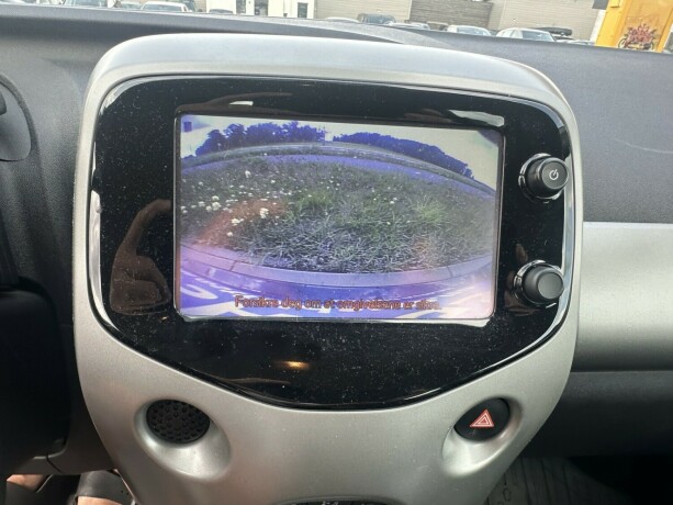 toyota-aygo-bensin-2014-big-11