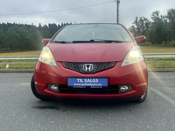 honda-jazz-bensin-2009-big-2