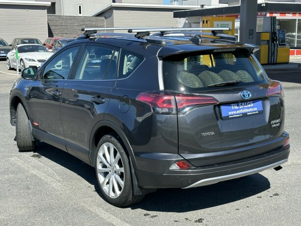 toyota-rav4-elektrisitetbensin-2017-big-5