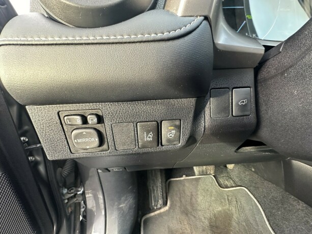 toyota-rav4-elektrisitetbensin-2017-big-11