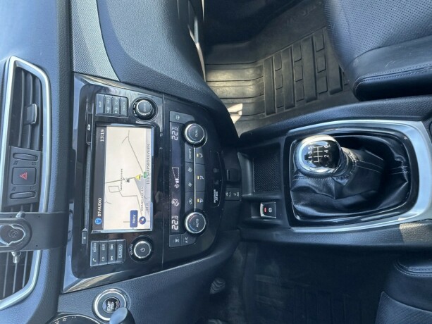 nissan-x-trail-diesel-2015-big-10