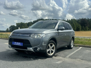 Mitsubishi | Outlander | Elektrisitet+bensin | 2015