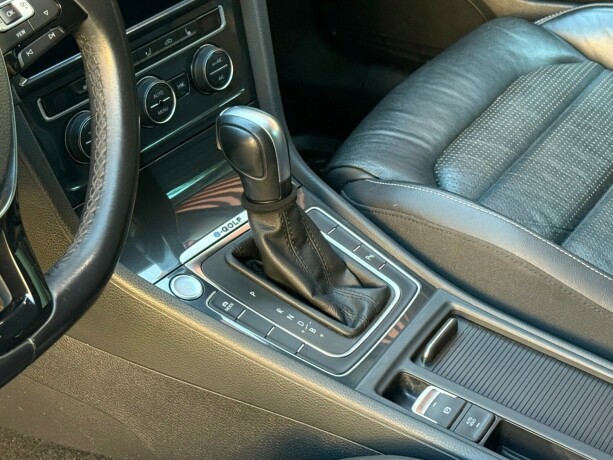 volkswagen-golf-elektrisitet-2020-big-20