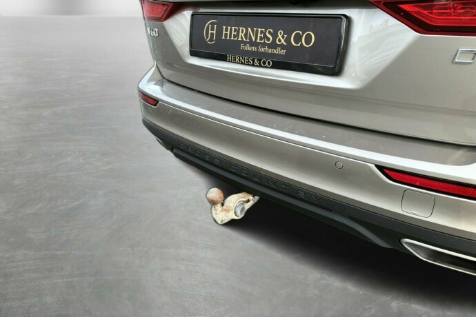 volvo-v60-cross-country-diesel-2019-big-51