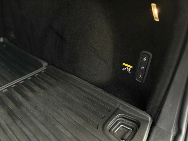 volvo-v60-cross-country-diesel-2019-big-55