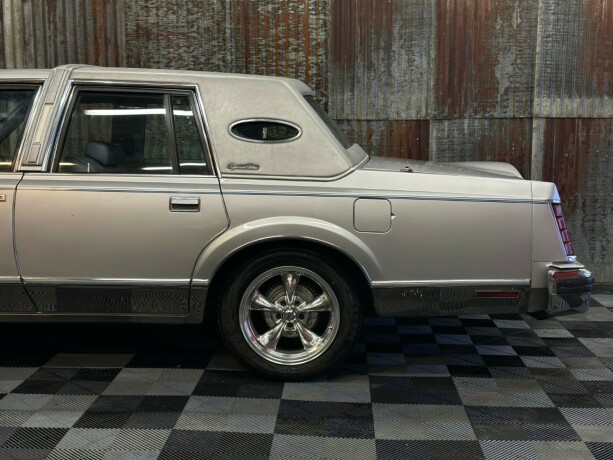 lincoln-continental-bensin-1983-big-11