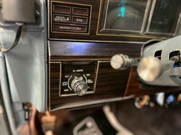 lincoln-continental-bensin-1983-big-24