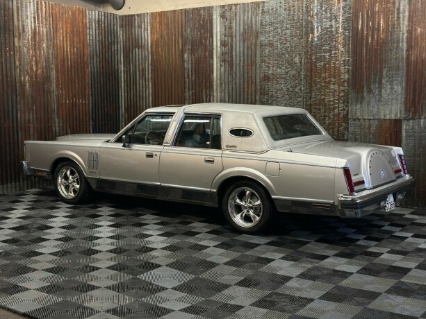 lincoln-continental-bensin-1983-big-10