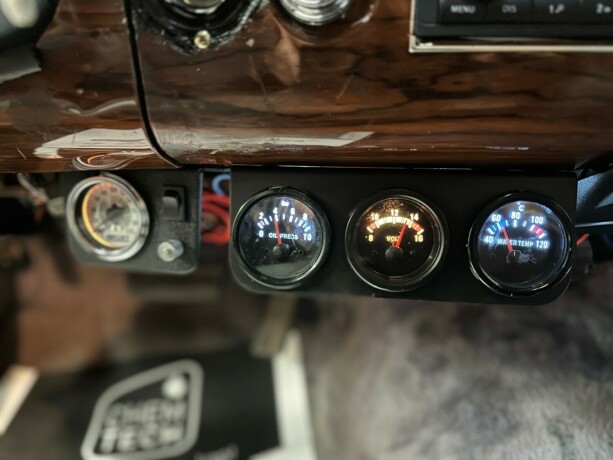 lincoln-continental-bensin-1983-big-26