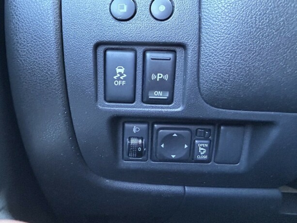 nissan-micra-bensin-2014-big-17