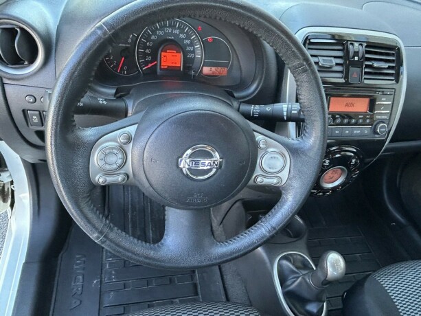 nissan-micra-bensin-2014-big-16