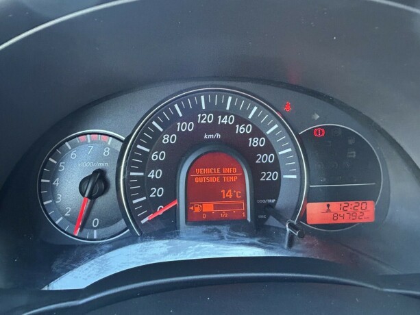 nissan-micra-bensin-2014-big-20