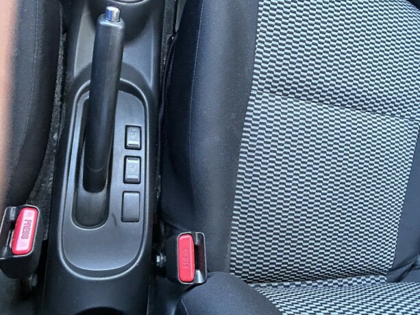 nissan-micra-bensin-2014-big-22