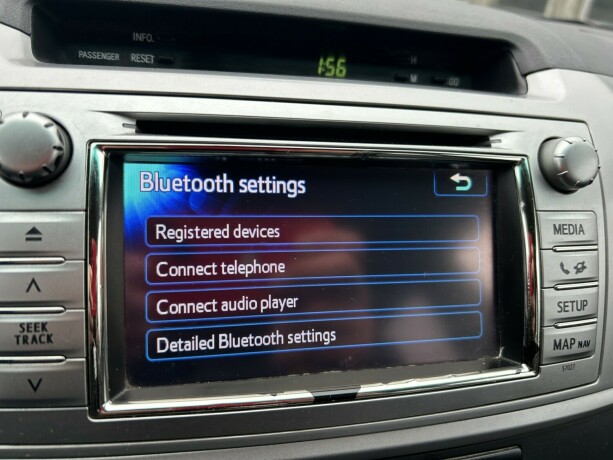 toyota-hilux-diesel-2013-big-18