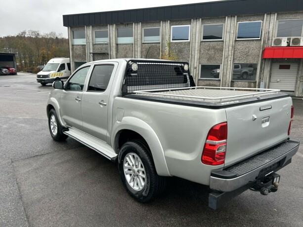 toyota-hilux-diesel-2013-big-4