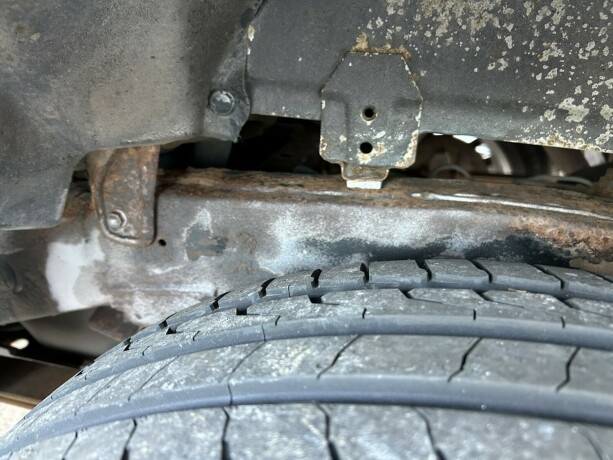 toyota-hilux-diesel-2013-big-21