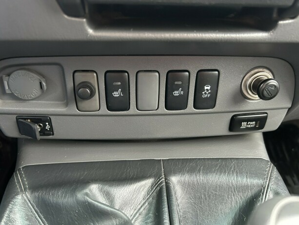 toyota-hilux-diesel-2013-big-19