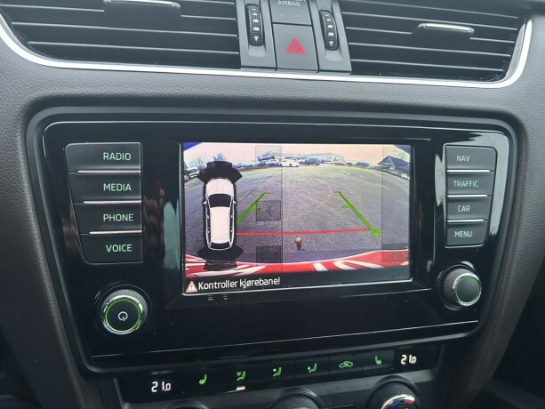 skoda-octavia-diesel-2016-big-33