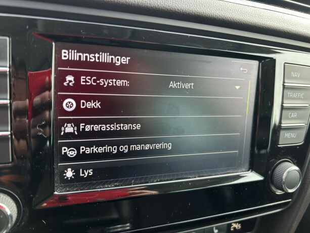 skoda-octavia-diesel-2016-big-36