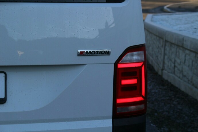 volkswagen-transporter-diesel-2019-big-8