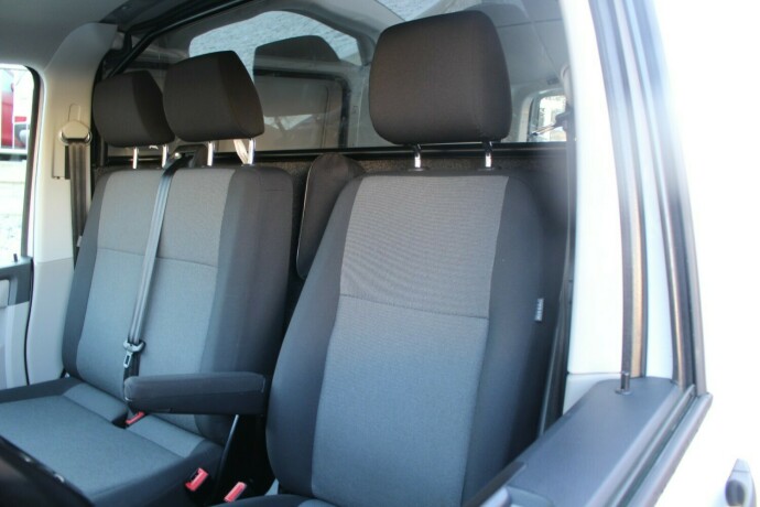 volkswagen-transporter-diesel-2019-big-12