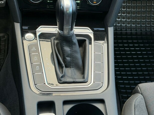 volkswagen-passat-alltrack-diesel-2016-big-11