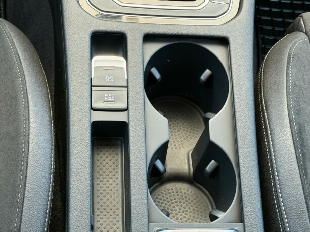 volkswagen-passat-alltrack-diesel-2016-big-12