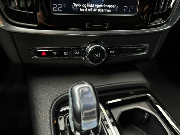 volvo-v90-elektrisitetbensin-2018-big-22