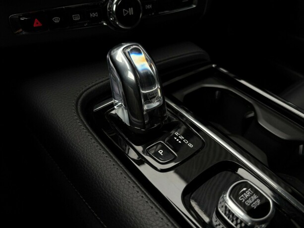 volvo-v90-elektrisitetbensin-2018-big-21