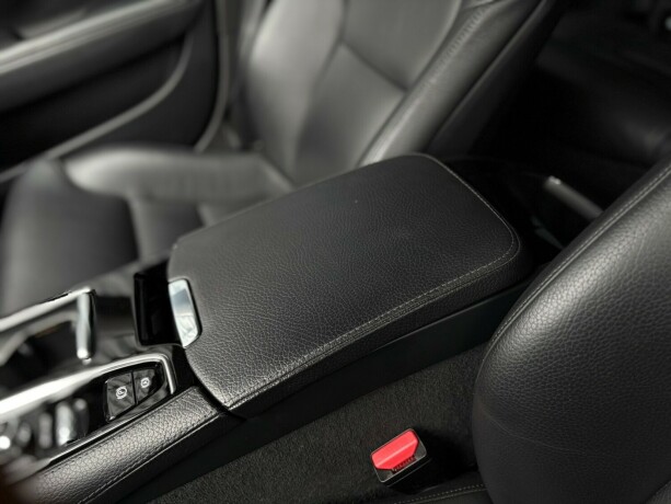 volvo-v90-elektrisitetbensin-2018-big-18