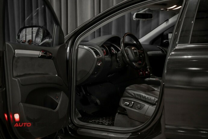 audi-q7-diesel-2010-big-25