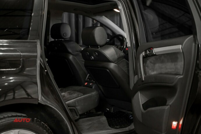 audi-q7-diesel-2010-big-16