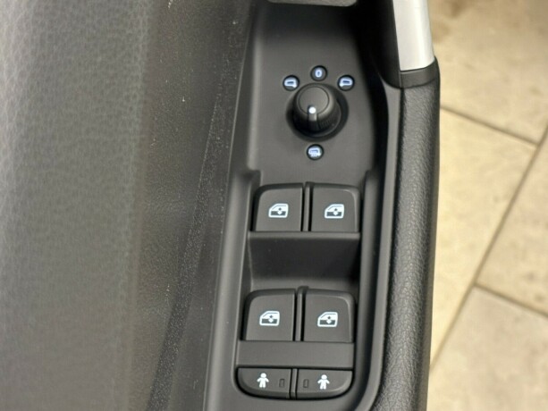 audi-q2-bensin-2020-big-8