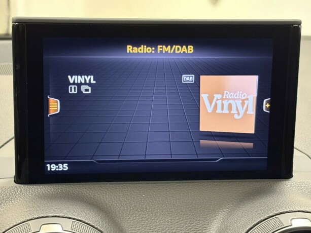 audi-q2-bensin-2020-big-19