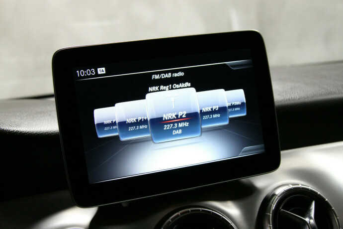 mercedes-benz-cla-bensin-2018-big-8