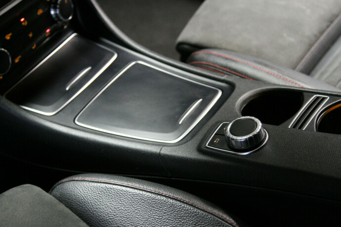 mercedes-benz-cla-bensin-2018-big-12