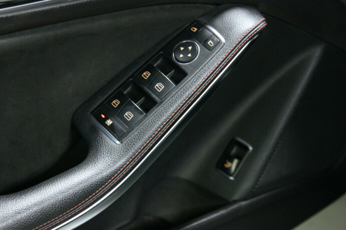 mercedes-benz-cla-bensin-2018-big-17