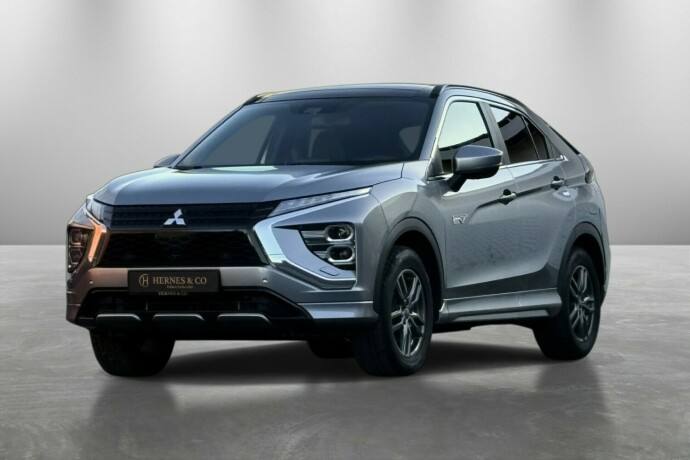 mitsubishi-eclipse-cross-elektrisitetbensin-2022-big-0