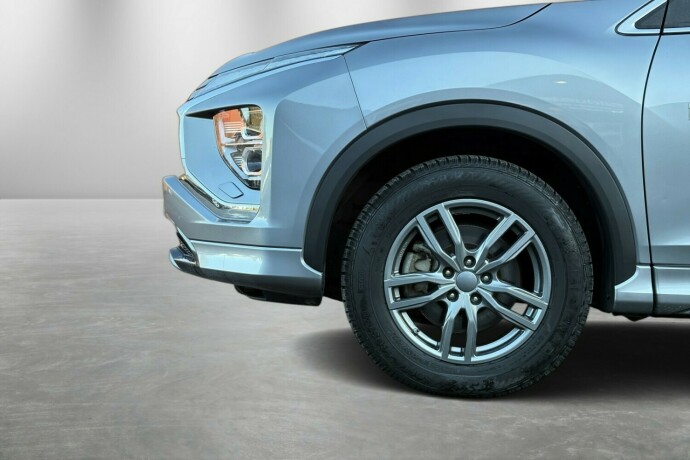 mitsubishi-eclipse-cross-elektrisitetbensin-2022-big-11