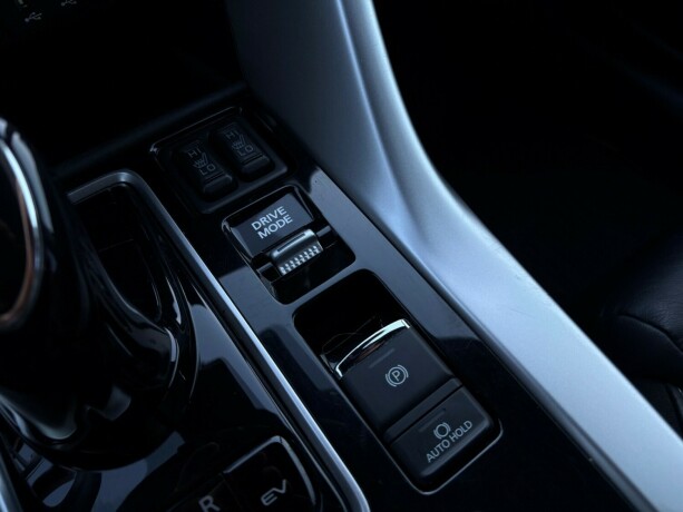 mitsubishi-eclipse-cross-elektrisitetbensin-2022-big-24