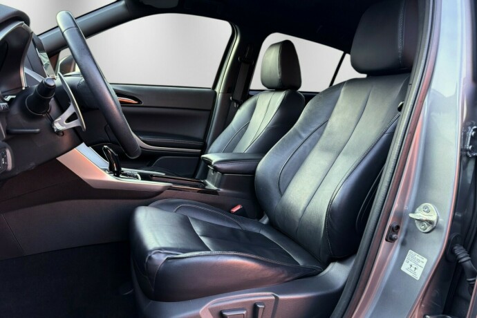 mitsubishi-eclipse-cross-elektrisitetbensin-2022-big-12