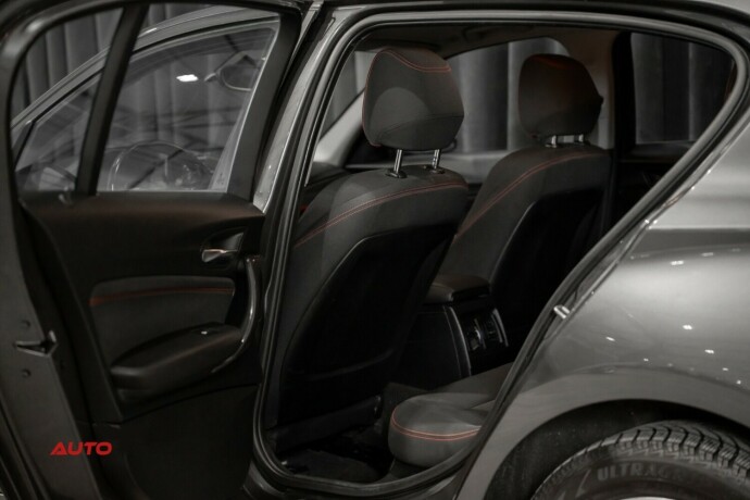 bmw-1-serie-bensin-2013-big-17