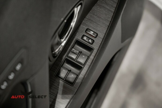 toyota-avensis-diesel-2009-big-21