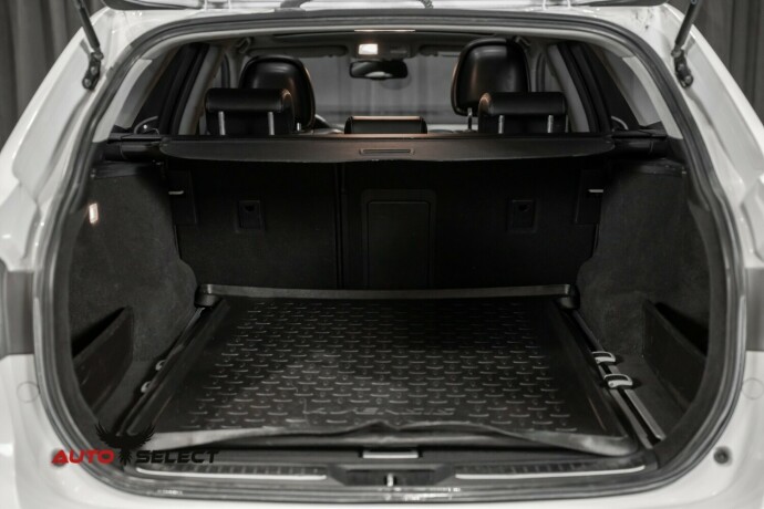 toyota-avensis-diesel-2009-big-9