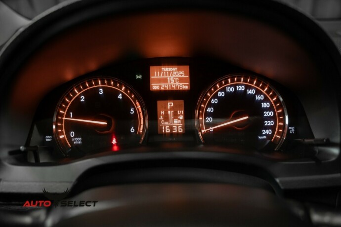 toyota-avensis-diesel-2009-big-31