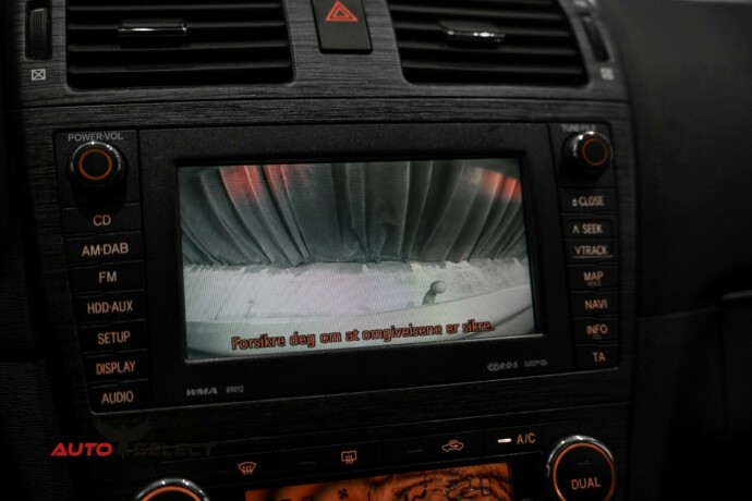 toyota-avensis-diesel-2009-big-44